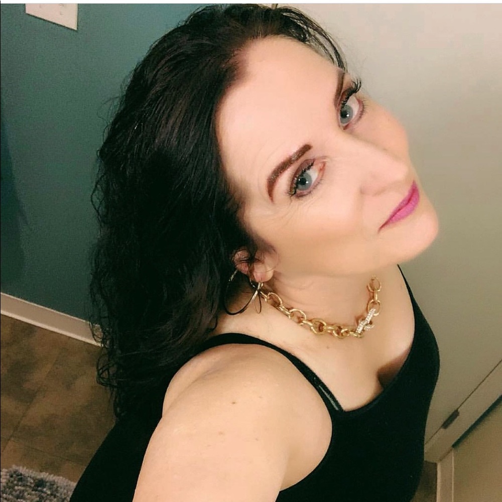 Meet your Posher, Thressa